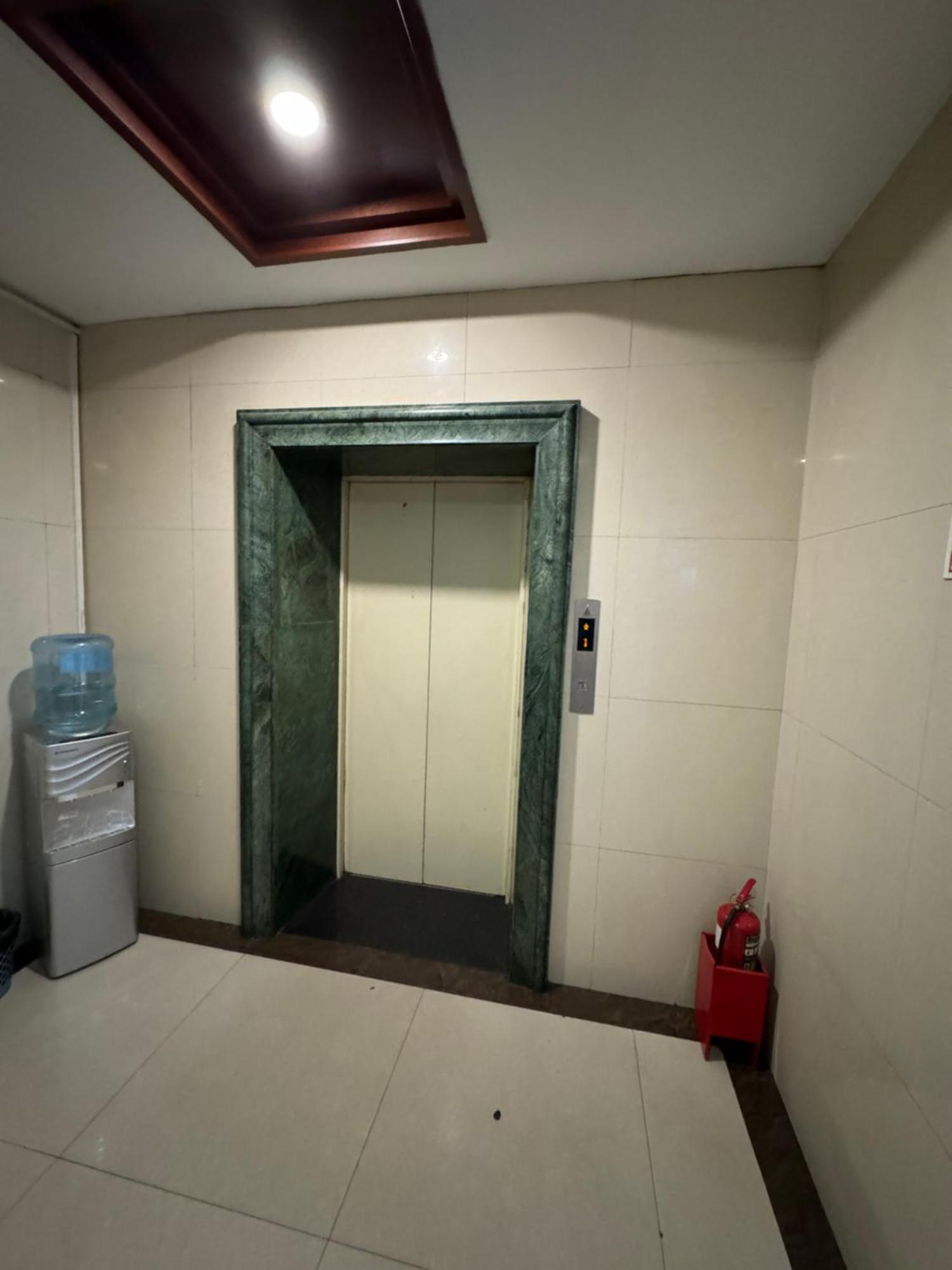 Zolotoi Drakon Hotel อัลมาตี ภายนอก รูปภาพ